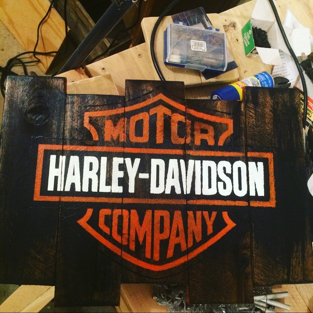 Home decor pallet art best for man caves,cabins, beach rooms kitchens bathrooms.